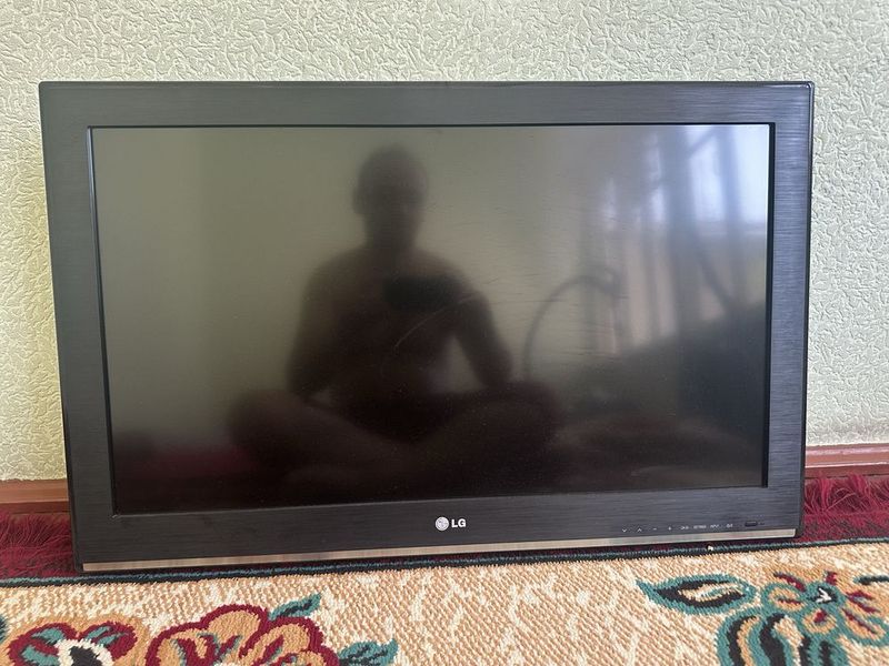 LG televizor sotiladi LG televizor sotiladi
