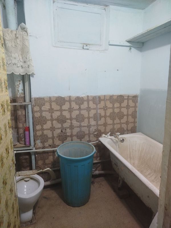 Uy sotiladi 2xonali Bo'zsuv Fabrika Uy sotiladi 2xonali Bo'zsuv Fabrika