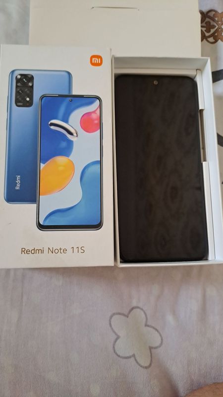 Redmi note 11s xujjatlari bor srochna pul kerak Redmi note 11s xujjatlari bor srochna pul kerak