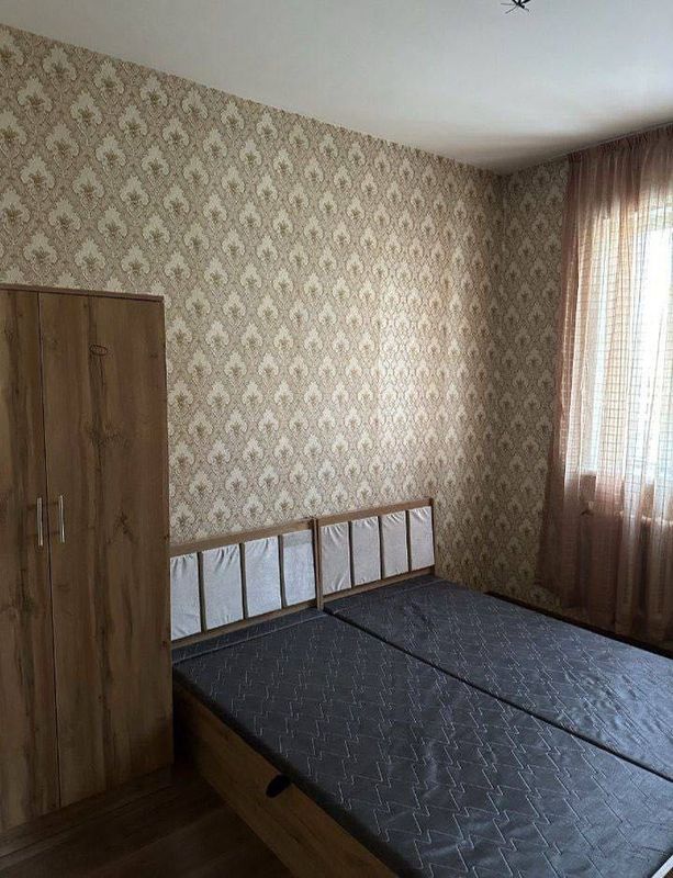 Maksim gorkiy yaqinida kvartira ijaraga beriladi