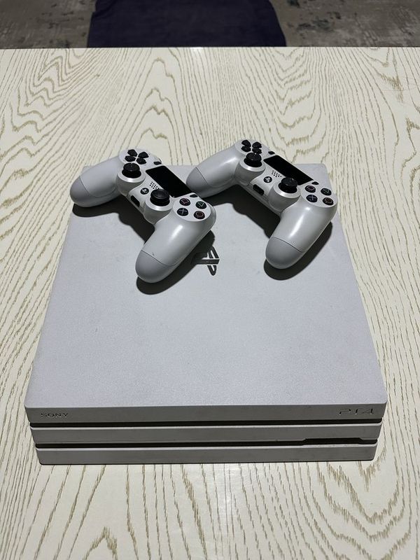 Ps4 Pro 1TB 9.00versia
