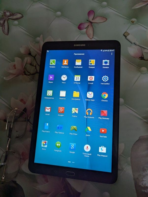 Планшет Galaxy Tab E Планшет Galaxy Tab E