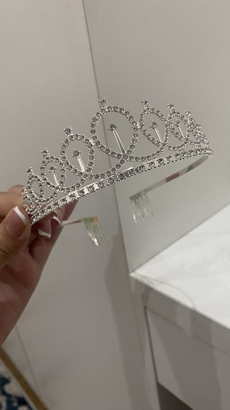 новый корона. новый корона.