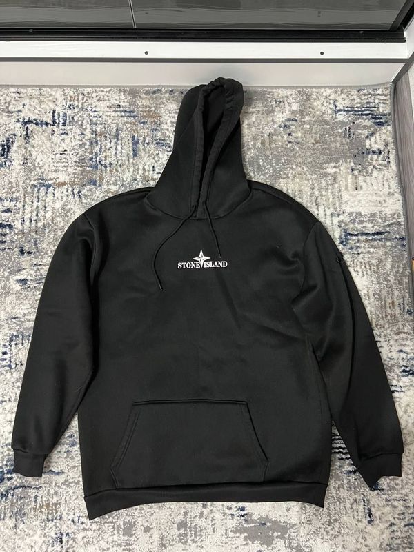 Продаётся стильное худи Stone Island! ﻿﻿Цена: 150 000 сум ﻿﻿Размер: XL