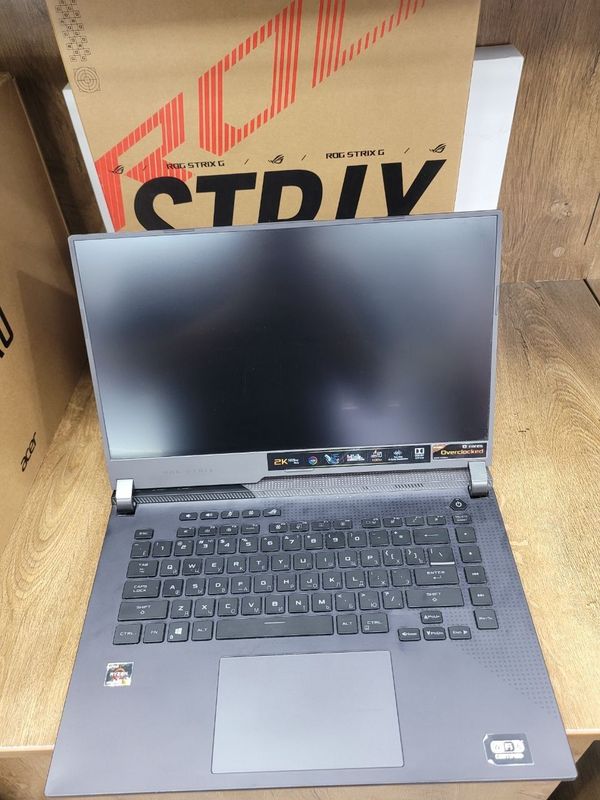 Asus ROG Strix Q503Q Asus ROG Strix Q503Q