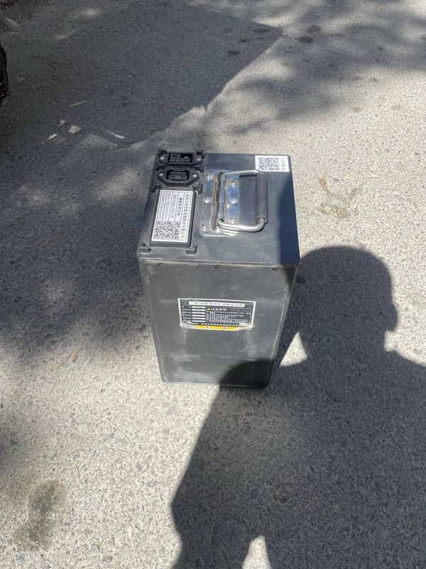 60 ga 30 batareyka sotiladi