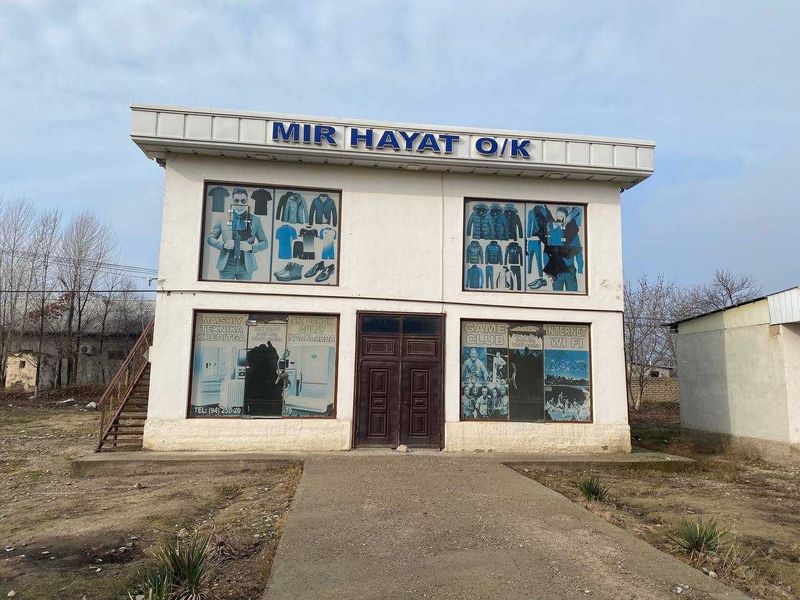Navoiy viloyati Xatirchi tumanida Fitnis kulb binosi sotiladi Navoiy viloyati Xatirchi tumanida Fitnis kulb binosi sotiladi