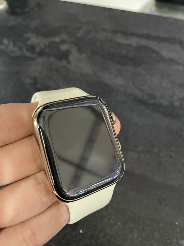 Iwatch 4 44mm milans Iwatch 4 44mm milans