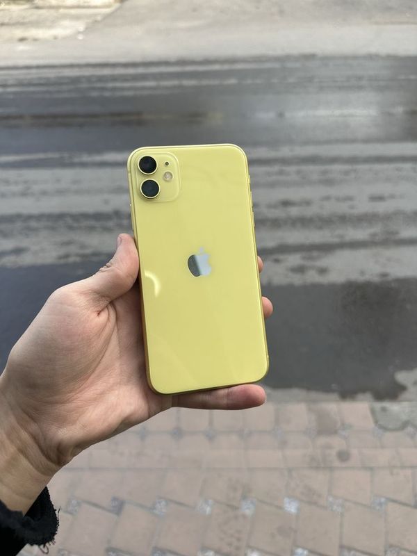 iPhone 11 64 gb yellow