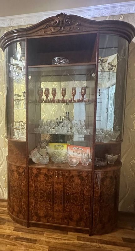 Продам горку без мебели. Цена 1,,5 млн.. Продам горку без мебели. Цена 1,,5 млн..