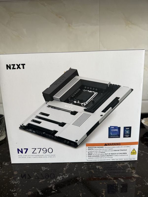 NZXT N7 Z790 новая