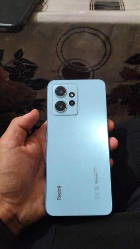 Redmi note 12 xotira 4/128 GB karobka dakument bor Redmi note 12 xotira 4/128 GB karobka dakument bor