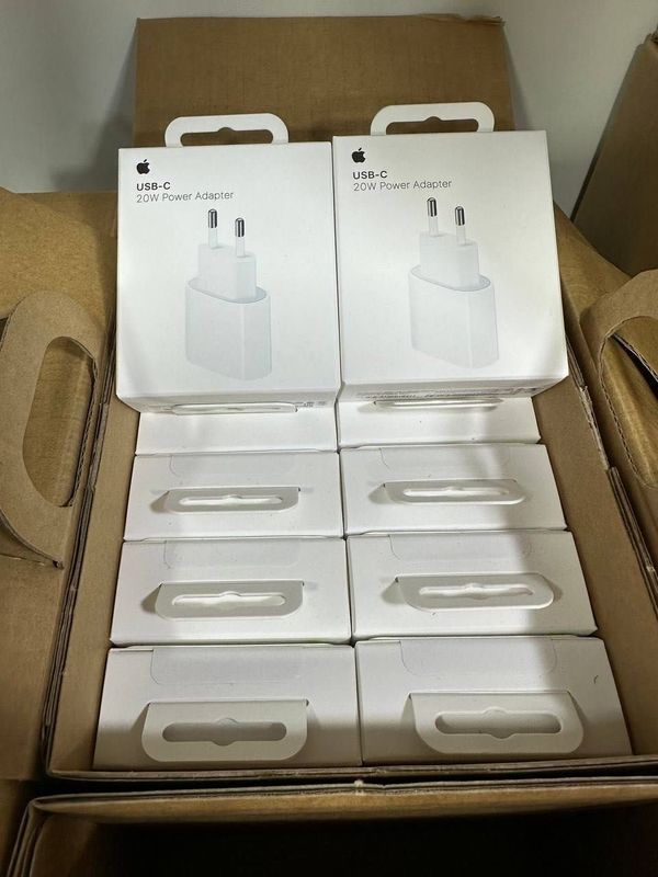 iPhone USB-C 20W Power Adapter 100 % Original Kafolat 1 Yil Dubai 12$