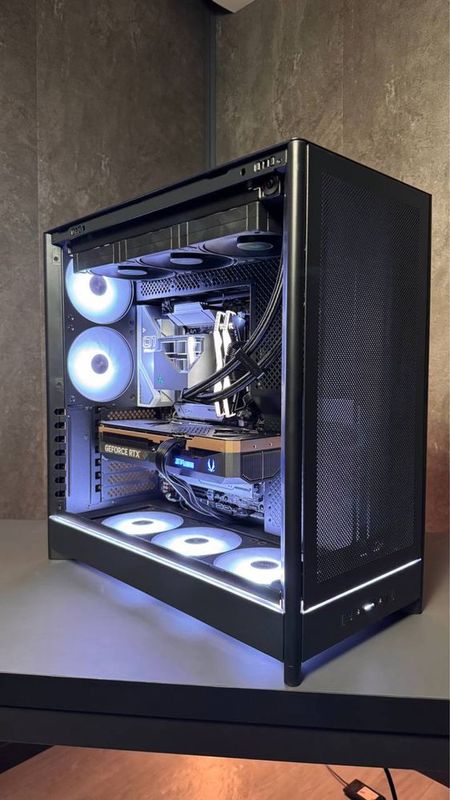 Ryzen 9 9950x RTX 5080 Ryzen 9 9950x RTX 5080