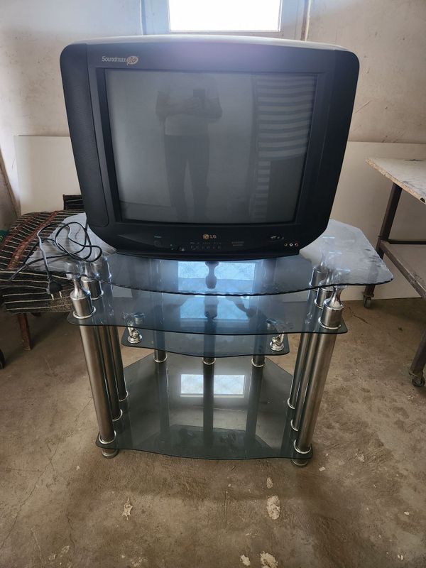 LG soundmax plus TV sotiladi LG soundmax plus TV sotiladi