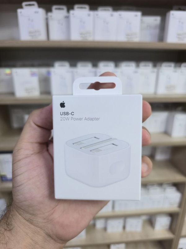 Iphone 20W adapter Iphone 20W adapter