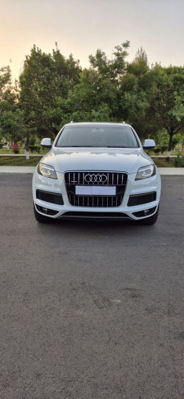 Продаётся Audi Q7 TFSI quattro в идеальном состоянии