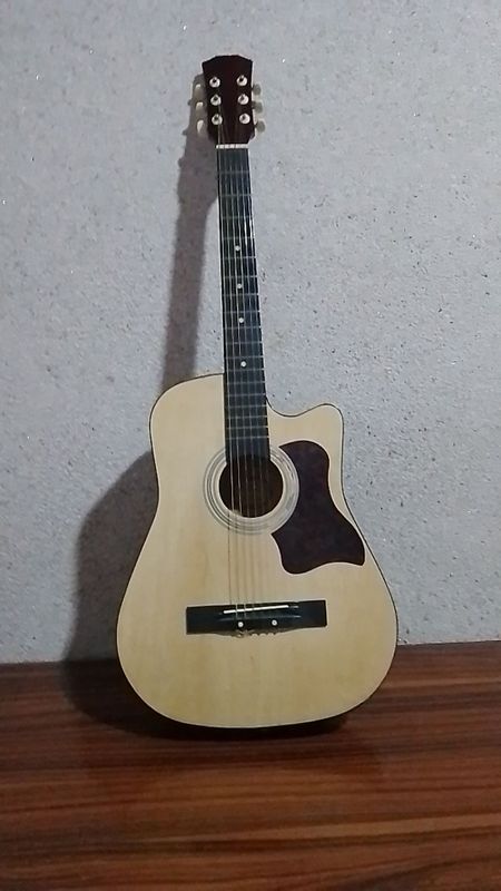 Akustik getara razmeri 38c kelishamiz Akustik getara razmeri 38c kelishamiz