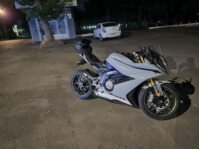 Jedy 700 kub moto matasikl Jedy 700 kub moto matasikl