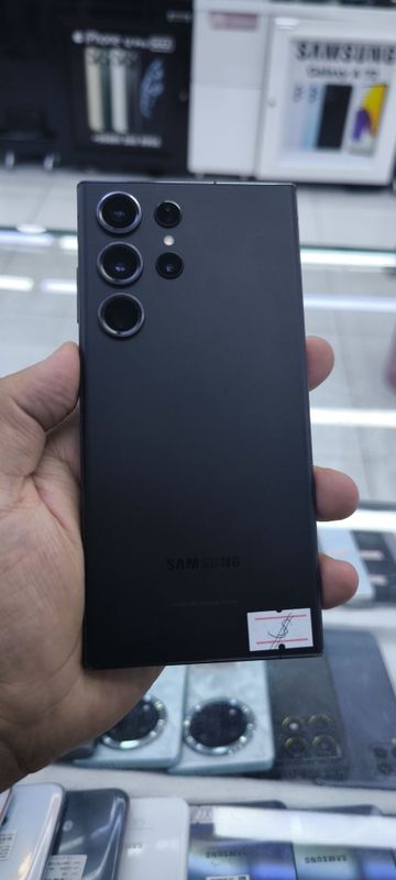 samsung S23 Ultra 12/512 qora korea samsung S23 Ultra 12/512 qora korea