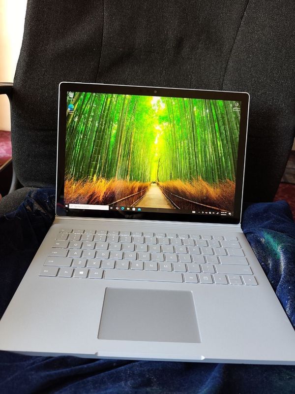 Microsoft surface book 2 Microsoft surface book 2