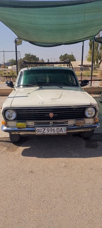 volga gaz 2410 sotiladi