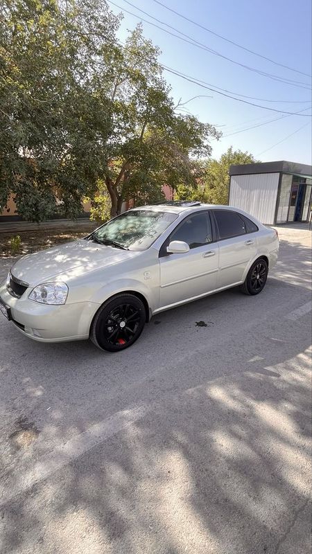 Lasetti 1.8 Aftamat 2009