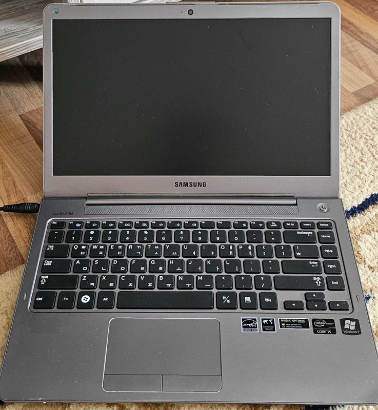 Samsung Ultra intel core i5