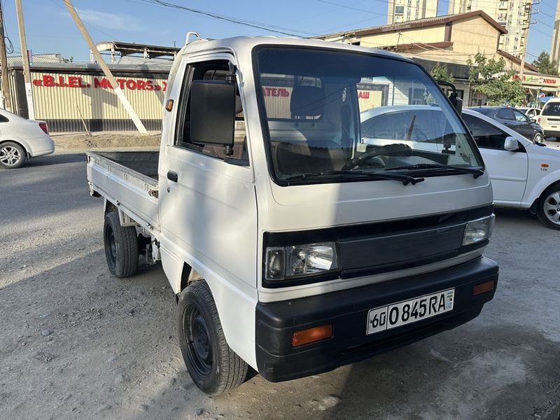 Labo 2018-yil nomimizda sotiladi Andijon 198.000 km probeg rangi Oq Labo 2018-yil nomimizda sotiladi Andijon 198.000 km probeg rangi Oq