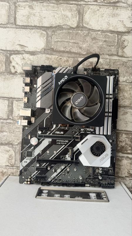 Asus X570/Ryzen 9 3900X комплект в отличном состоянии Asus X570/Ryzen 9 3900X комплект в отличном состоянии