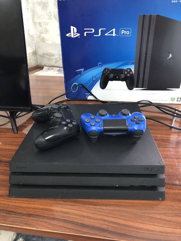 PlayStation 4 pro 1 tb