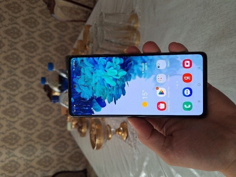 Samsung s20 fe radnoy Samsung s20 fe radnoy
