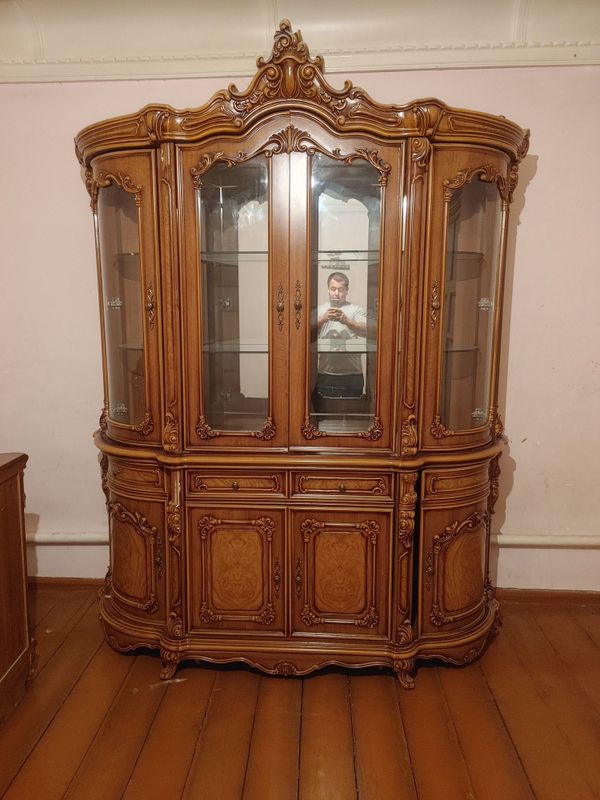 Mebel srochna sotiladi Mebel srochna sotiladi