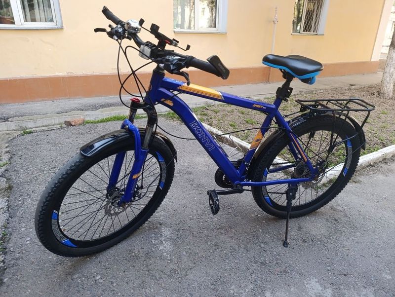 Velosiped sotiladi Velosiped sotiladi