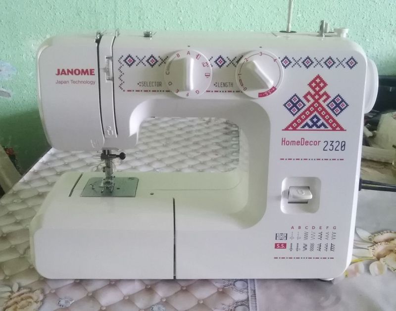 Продается швейная машина Продается швейная машина