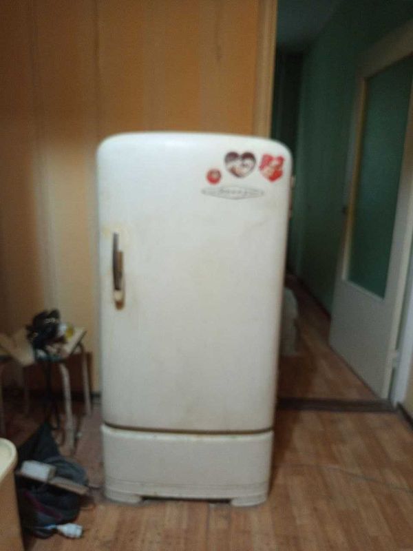 Продается холодильник б/у Продается холодильник б/у