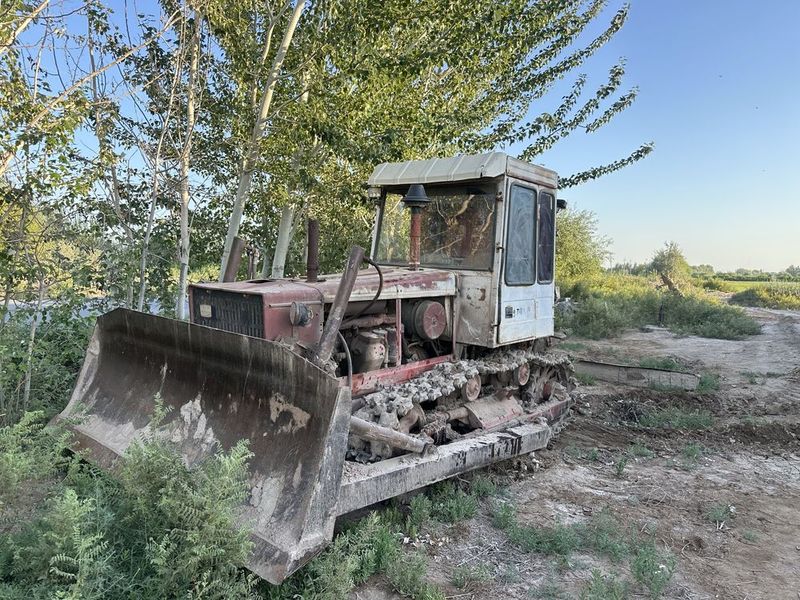 Altay traktor 2003