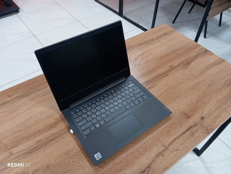 Lenovo V14 | Core i5 10th | 8GB RAM | 256GB SSD Lenovo V14 | Core i5 10th | 8GB RAM | 256GB SSD
