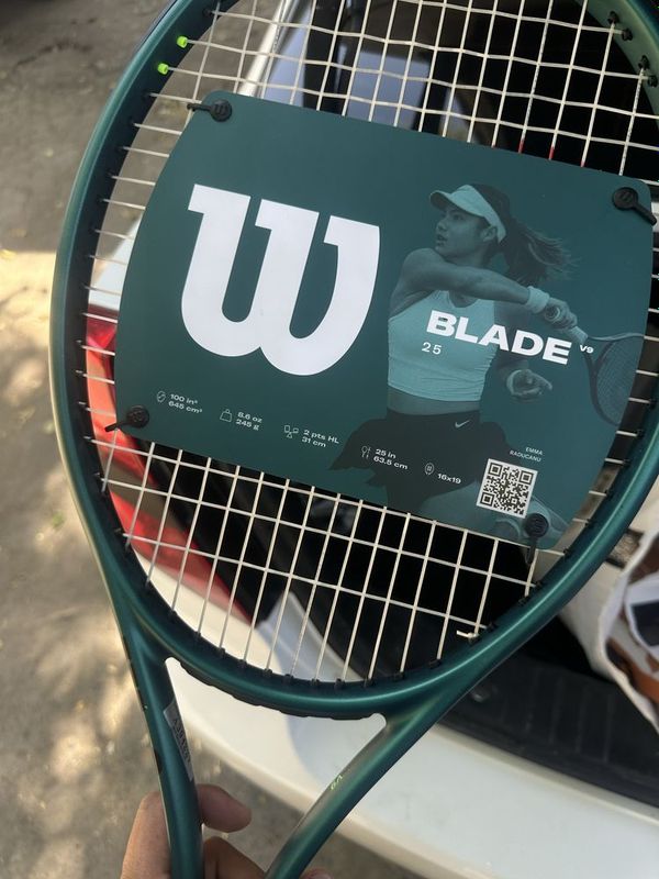 Продаются новые оригинальные теннисные ракетки Wilson Blade V9 25 Продаются новые оригинальные теннисные ракетки Wilson Blade V9 25
