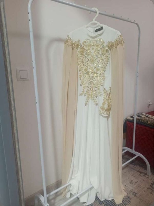 Qaymoq rang Abaya koʻylak Qaymoq rang Abaya koʻylak