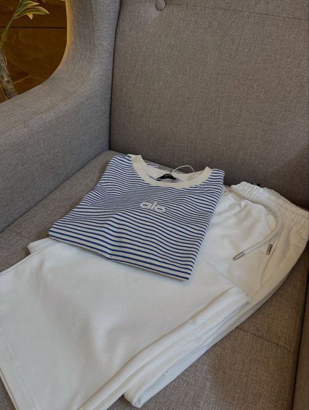 NEW COLLECTION NEW COLLECTION
