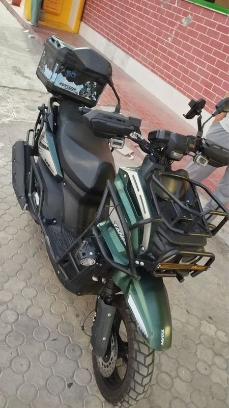 Skuter tank pro max