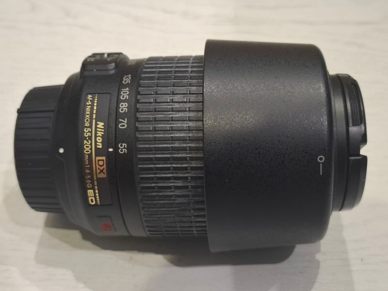 Объектив Nikon AF-S DX VR 55-200mm f/4-5.6G IF-ED Объектив Nikon AF-S DX VR 55-200mm f/4-5.6G IF-ED