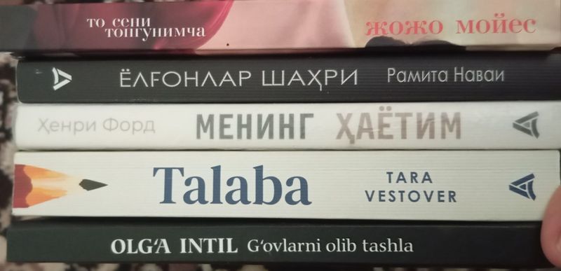 Kitoblar sotiladi xolati yaxshi Kitoblar sotiladi xolati yaxshi