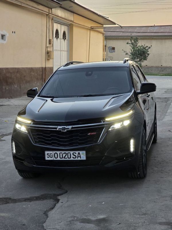 Equinox sotiladi 2023 toza probeg. 50000 narxi 27500$ kelshmiz.Yaxshi Equinox sotiladi 2023 toza probeg. 50000 narxi 27500$ kelshmiz.Yaxshi