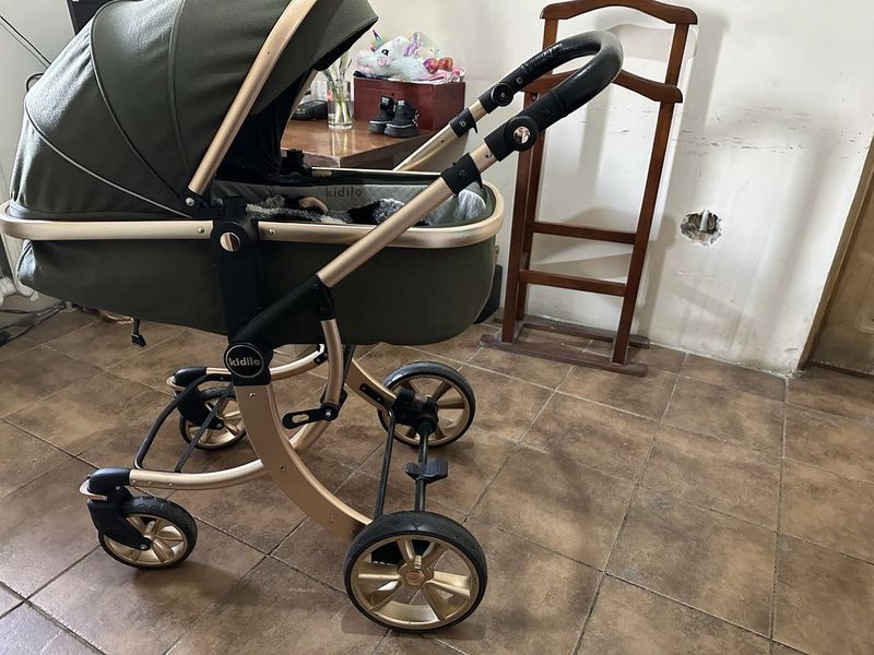 Коляска kidilo прогулочная , складывающаяся 2 в1 Коляска kidilo прогулочная , складывающаяся 2 в1