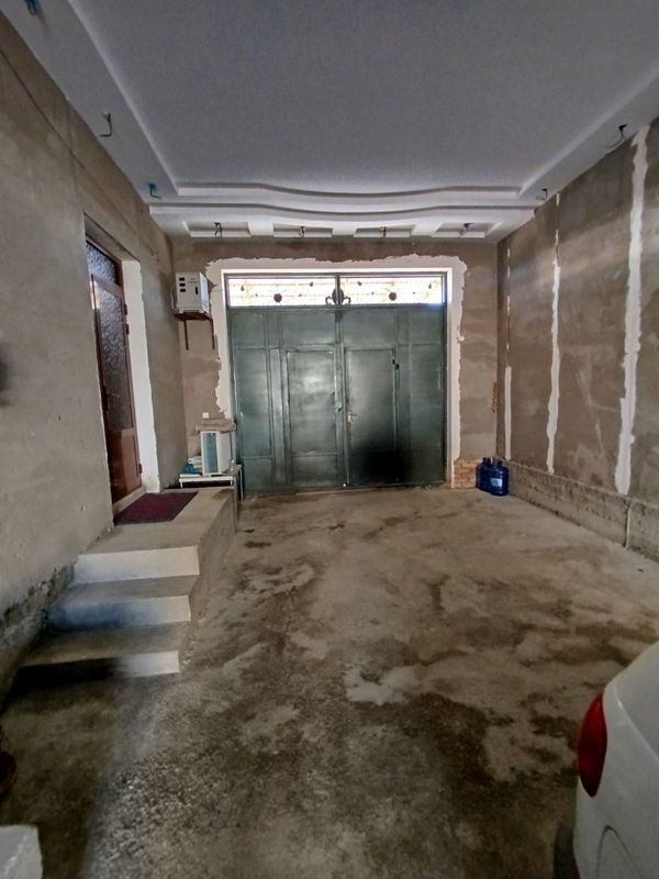 Uchastka sotiladi bomba narxda Uchastka sotiladi bomba narxda
