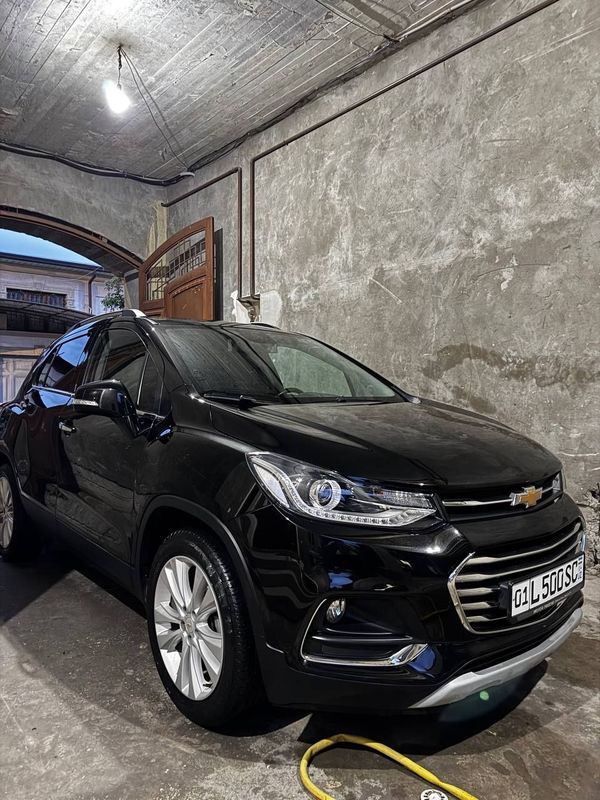 Tracker 1 primer black srochna sotiadi ideal!! Tracker 1 primer black srochna sotiadi ideal!!