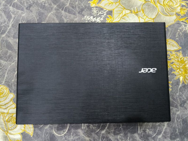 Acer noutbook coe i3 5005 U CPU 2.GHz