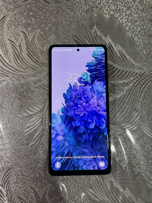 Продаётся Samsung S20fe Продаётся Samsung S20fe